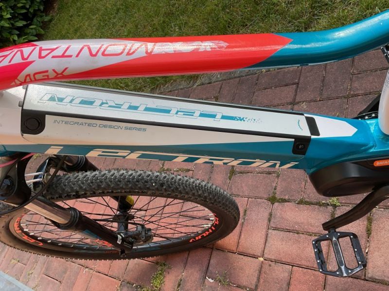 Horské elektrokolo Montana MGX 17“ 