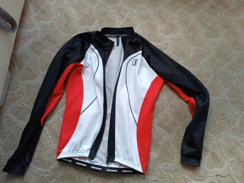 Zateplený cyklodres