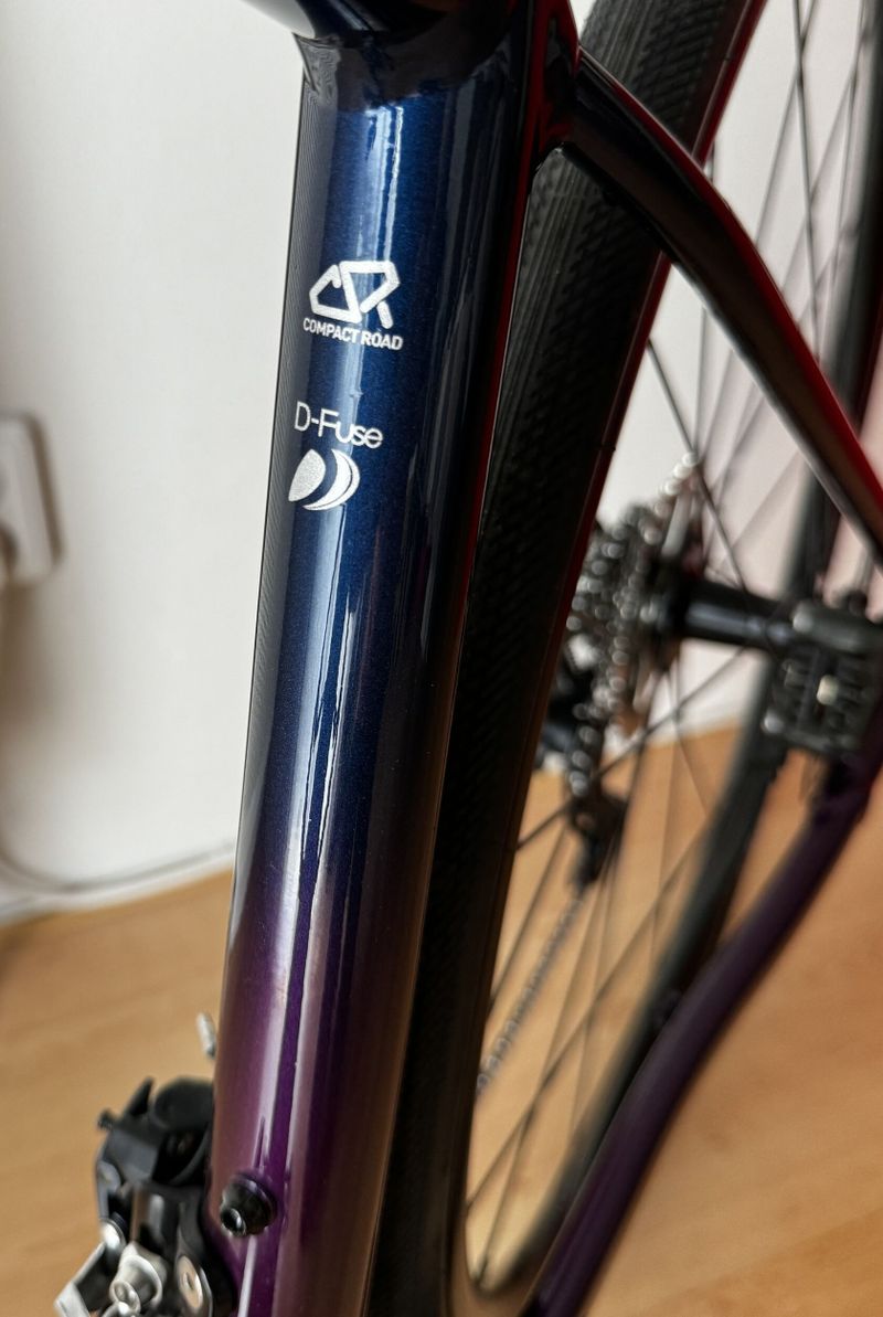 LIV Avail AR 2 (Giant), velikost S