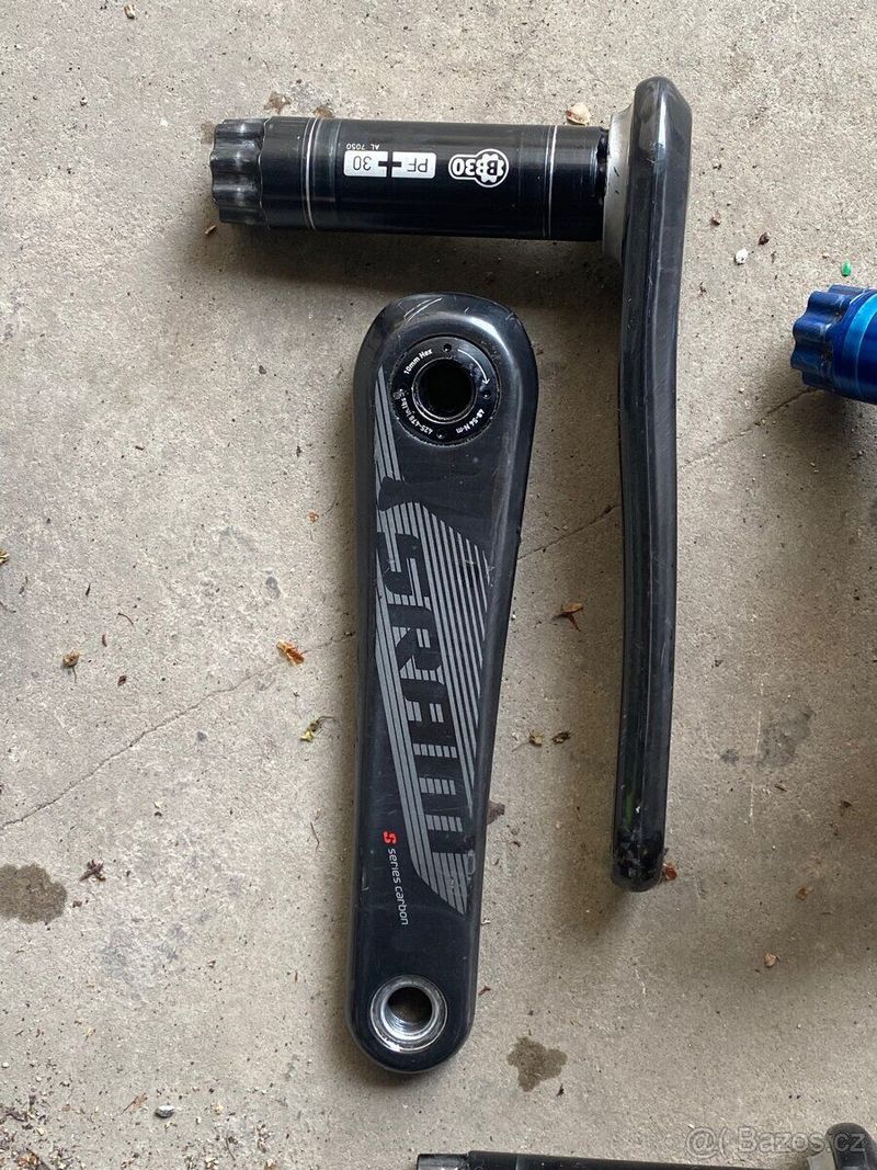 Karbonové / duralové kliky (Sram, FSA, Rotor, Shimano)
