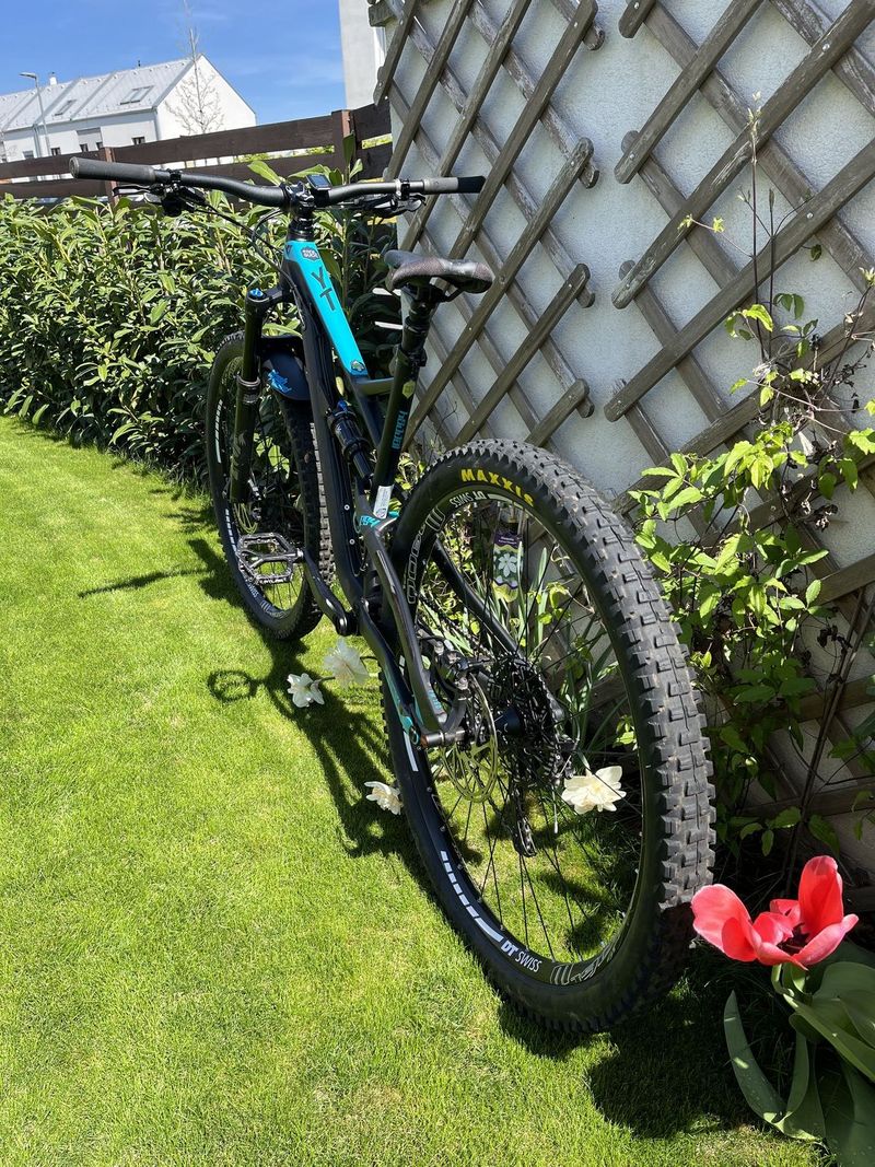 Horské/enduro kolo YT Jeffsy AL, rám L, kola 29" - perfektní stav