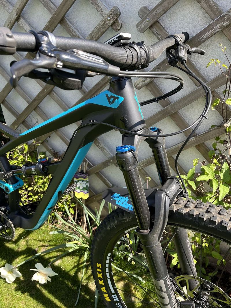 Horské/enduro kolo YT Jeffsy AL, rám L, kola 29" - perfektní stav