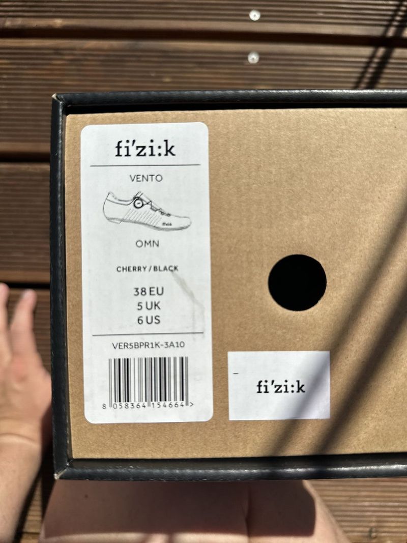 Tretry Fizik Vento + nášlapy Shimano R550 (2x jeté)