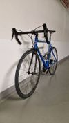 Silniční kolo Fort Altec, karbonová vidlice, Shimano 105
