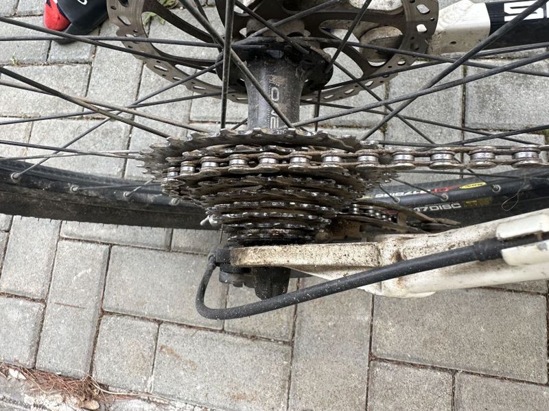 Superior F30 – celoodpružené MTB, velikost XL (20,5”)