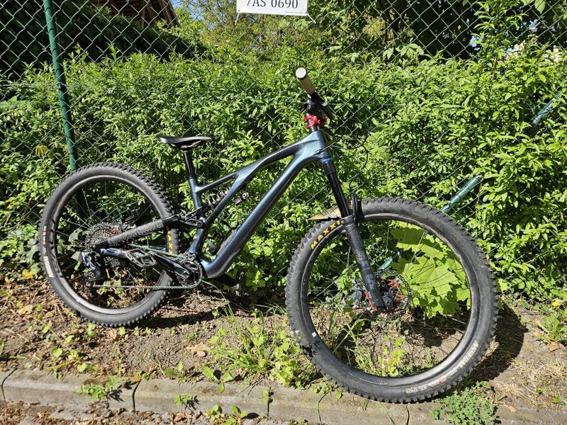 2022 Stumpjumper EVO Expert - velikost S3 ( karbonová a jiná vylepšení)