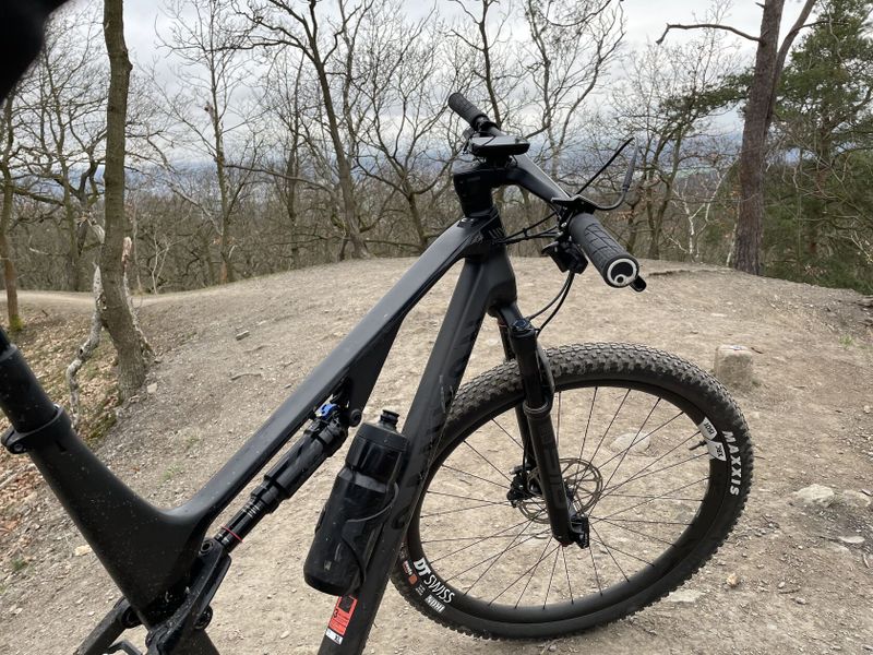 Lux CF SLX 9 (XL)