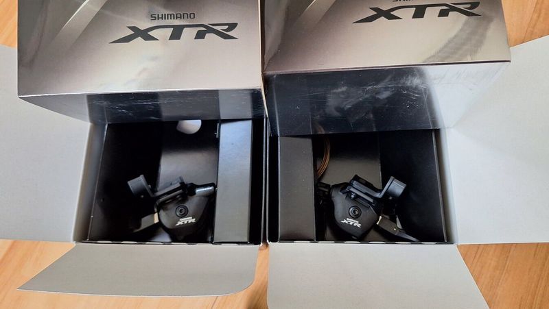 Řadící páčky Shimano XTR 11s