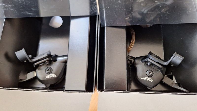 Řadící páčky Shimano XTR 11s