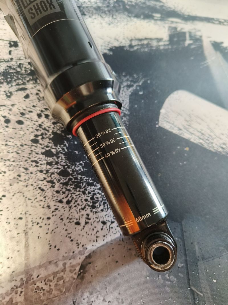 tlumič RockShox Deluxe RT 230 x 60, 230mm x 60mm, DebonAir
