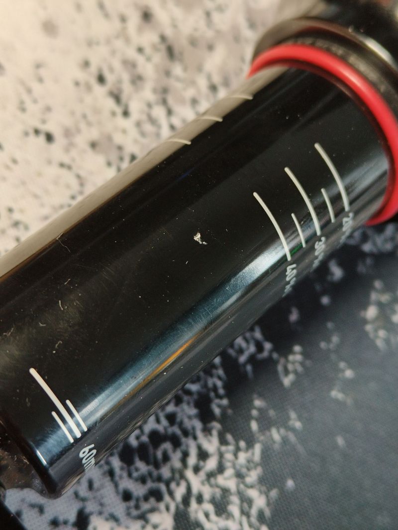 tlumič RockShox Deluxe RT 230 x 60, 230mm x 60mm, DebonAir