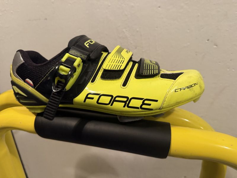 Force, silniční tretry s karbonovou podrážkou 
