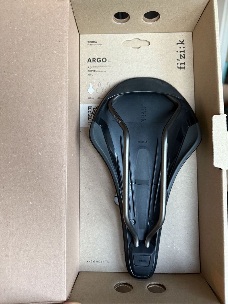 Sedlo Fizik Terra Argo X3