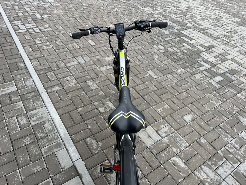 20" VÝKONNÉ TREKINGOVÉ, málo jeté, po servisu, 45km/h // P.C 50tis ✅