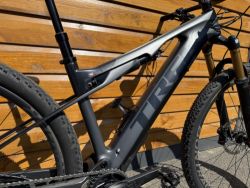 TREK E-CALIBER