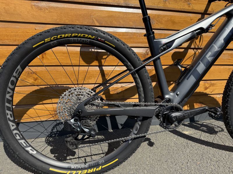 TREK E-CALIBER