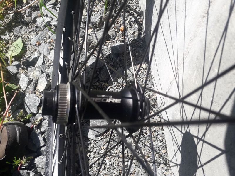 Zapletená kola Bontrager + pláště WTB