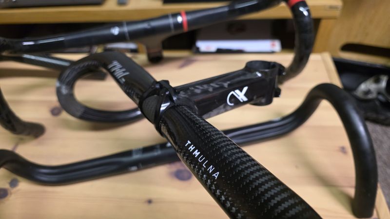 Prodám komponenty po přestavbě: Thm, Ax ligtness, 