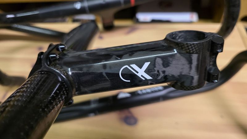 Prodám komponenty po přestavbě: Thm, Ax ligtness, 