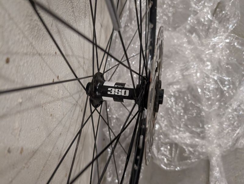 Prodám Ráfky 29 " na pevné osy, boost