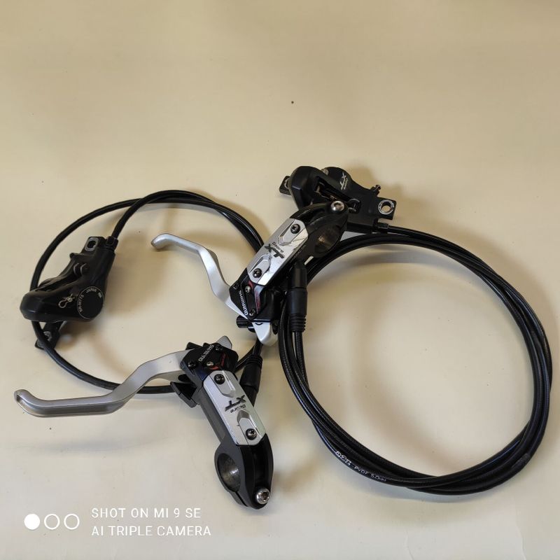 Shimano Deore XT BL-M775 / BR-M775