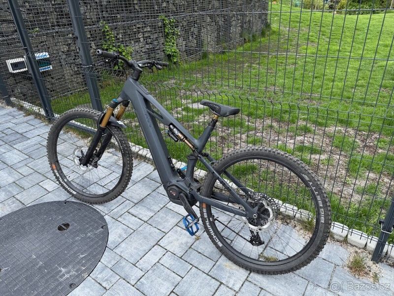 Cube Stereo Hybrid ONE44 HPC AT 800 - Carbon´n´gold - 29"