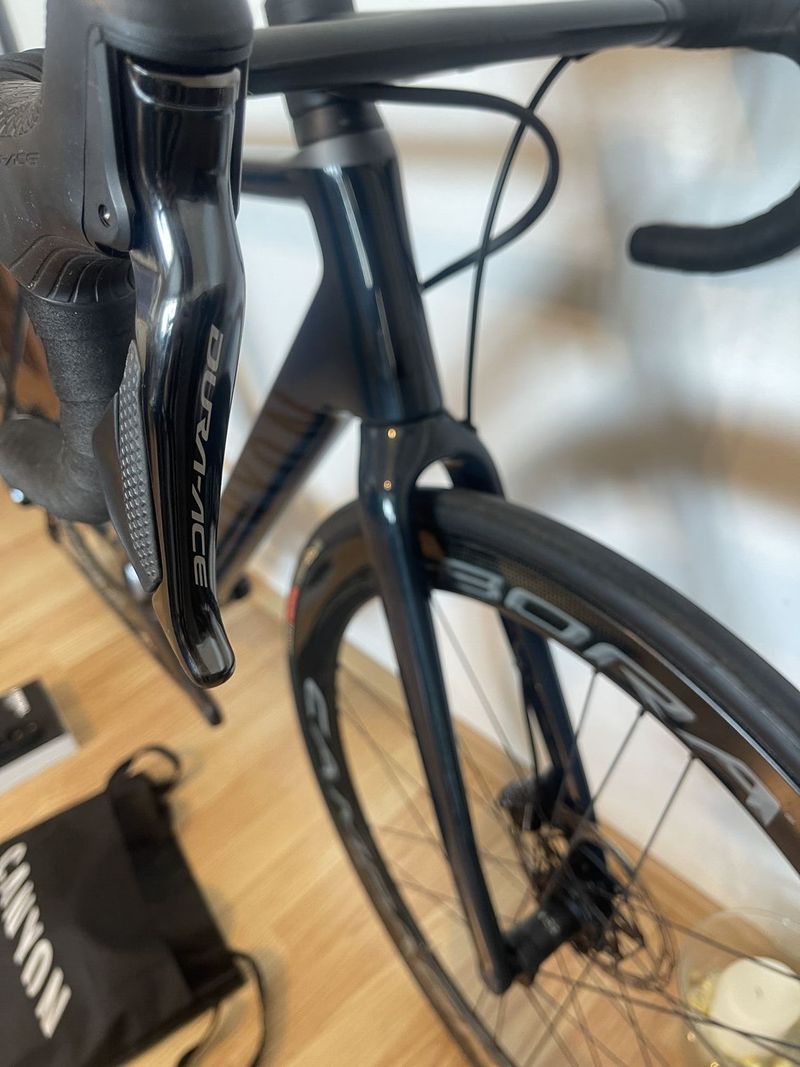 Canyon Ultimate CF SLX disc di2 6,45kg powermeter, Dura-Ace