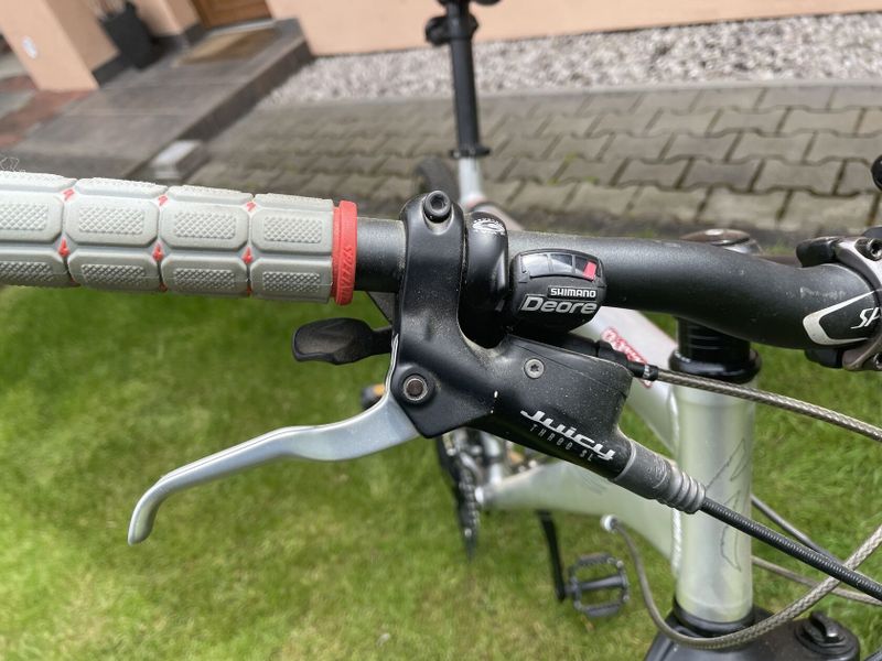 Prodám Specialized Rockhooper / doplňky