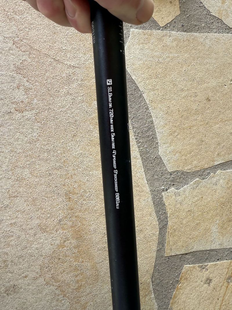 Řidítka+představec Bontrager