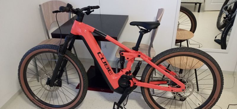 CUBE STEREO HYBRID 120 RACE 750, 27,5, "S"