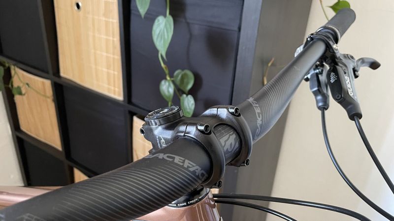 Santa Cruz Chameleon C 29er / vel.M / Sram GX Eagle 1x12