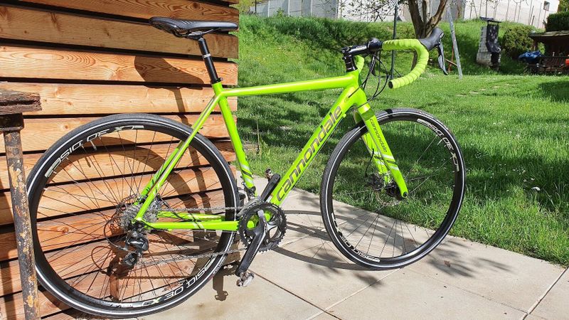 cyklokrosové/gravel kolo Cannondale CAADX Tiagra, modelový rok 2020