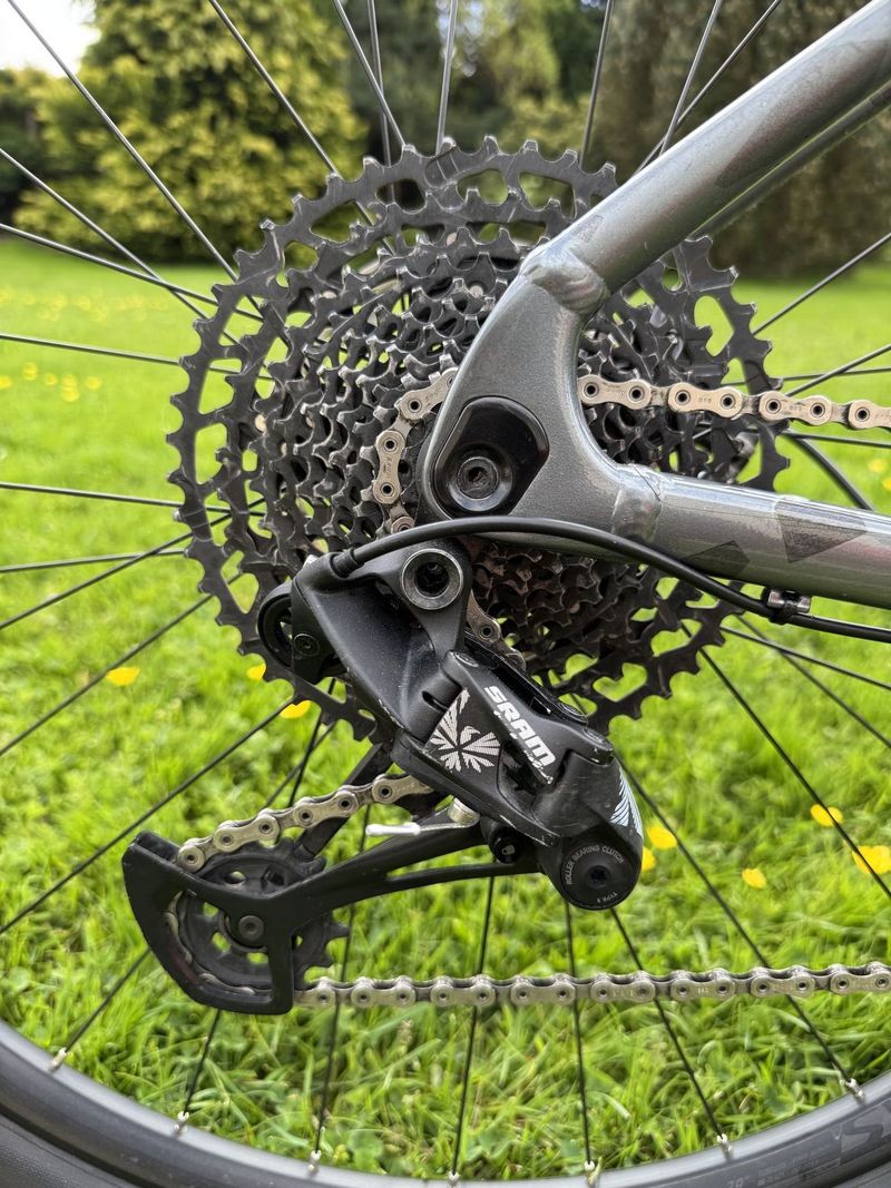 Giant Fathom 29, vel. L, FOX, SRAM Eagle