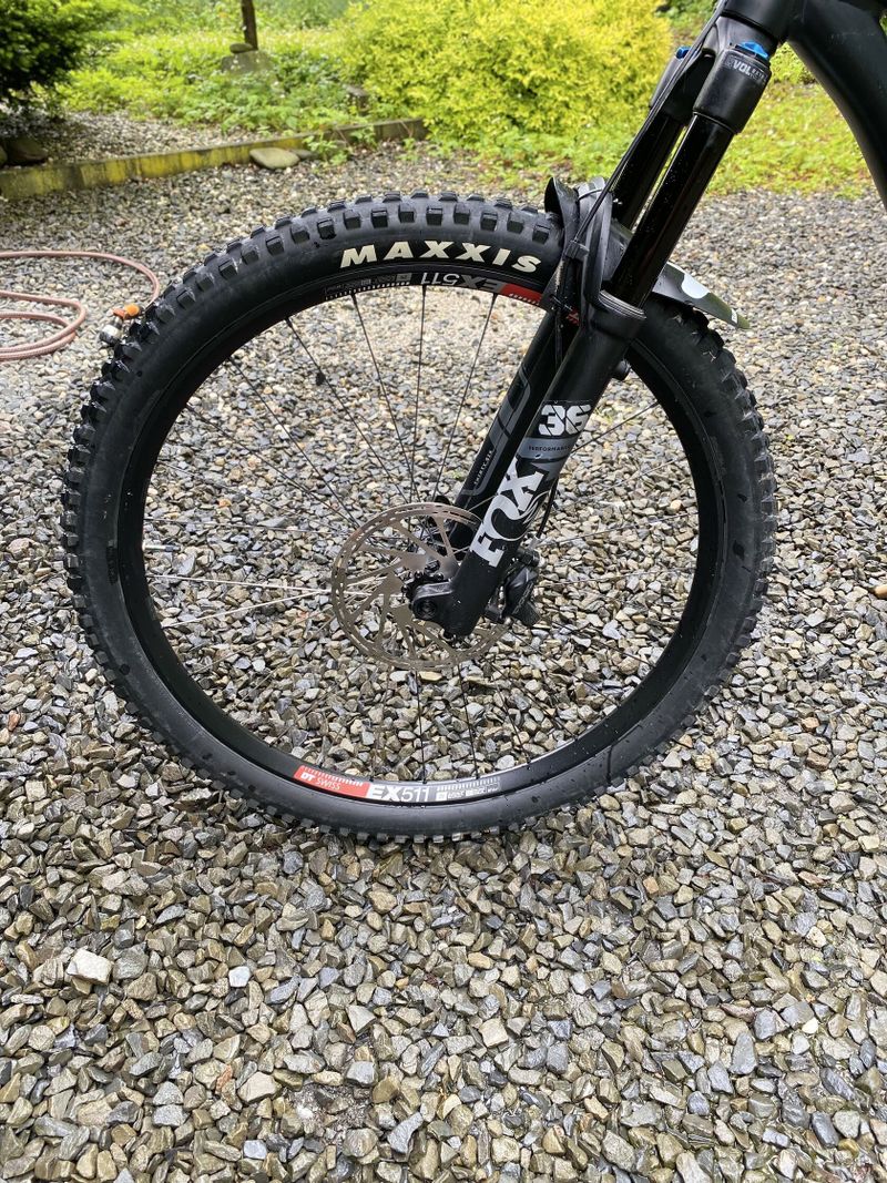 YT Industries Jeffsy Core 2 (2024) – XL – mullet, výborný stav, po servisu