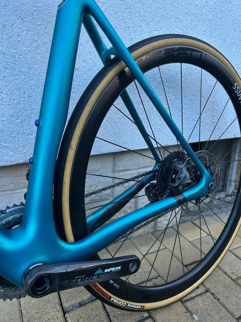 Basso Diamante, Sram Force AXS, DT Swiss PRC 1400