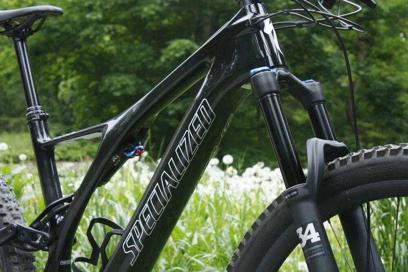 Specialized Turbo Levo SL Expert Carbon - very low milage