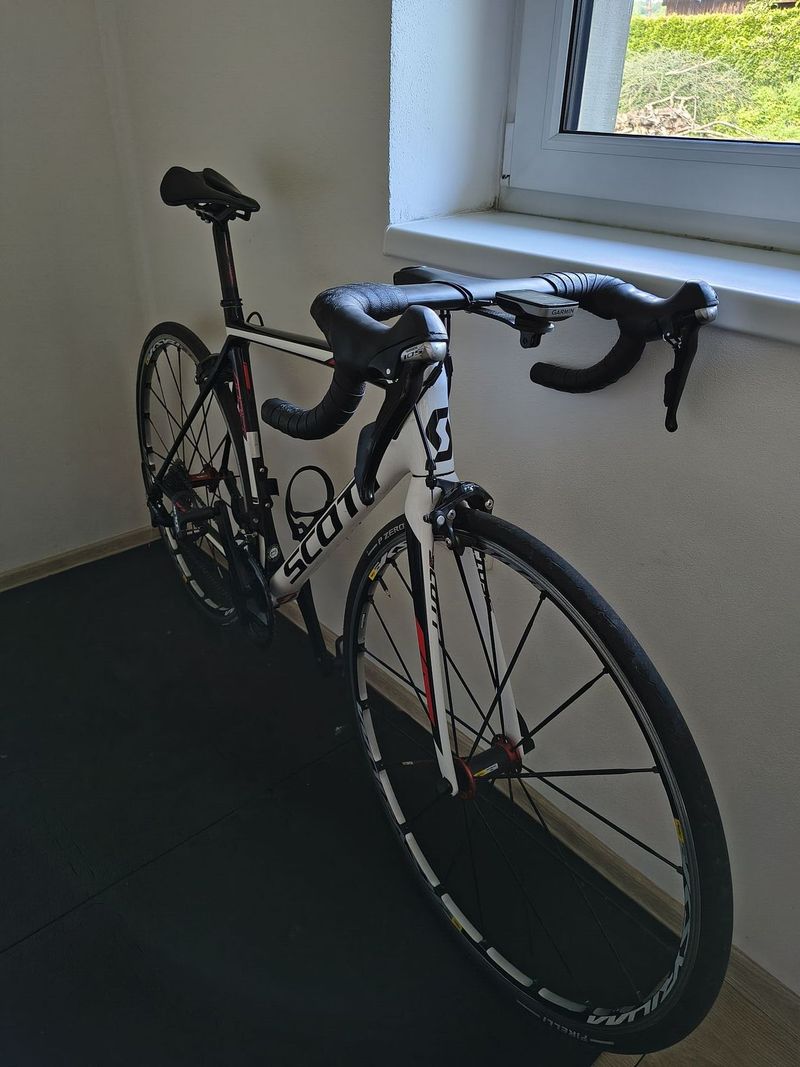 Scott addict 30 M 54
