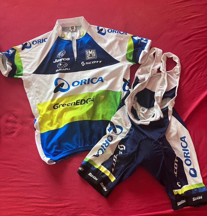 Santini kraťasy vel.L+dres vel.XL