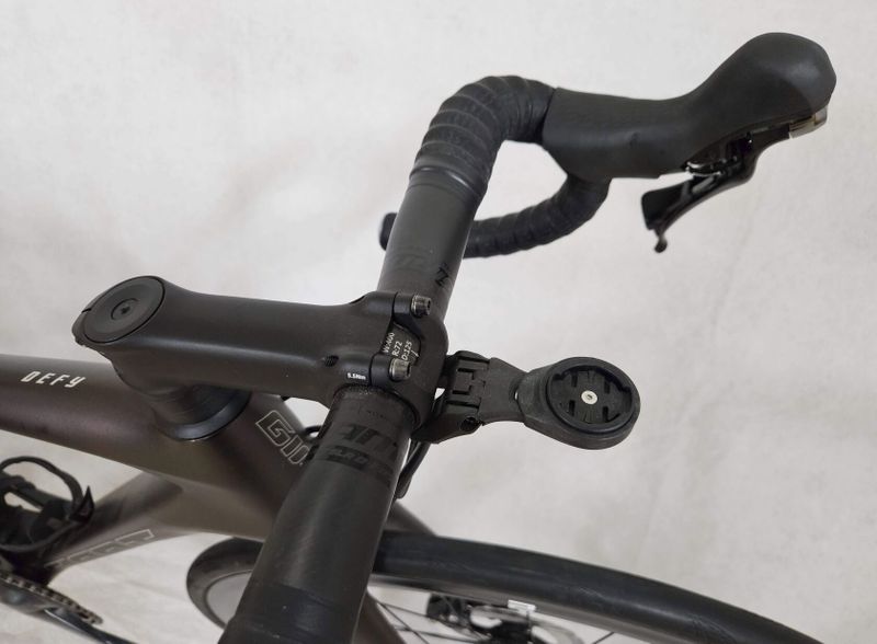 Giant Defy Advanced Pro 2 2021 vel. S 165 -175cm Ultegra 2x11