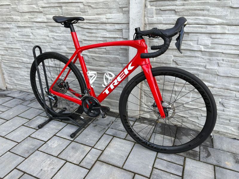 Trek Domane sl6 - karbonová kola bontrager 