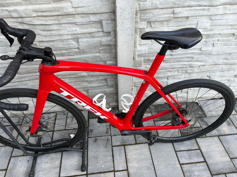 Trek Domane sl6 - karbonová kola bontrager 
