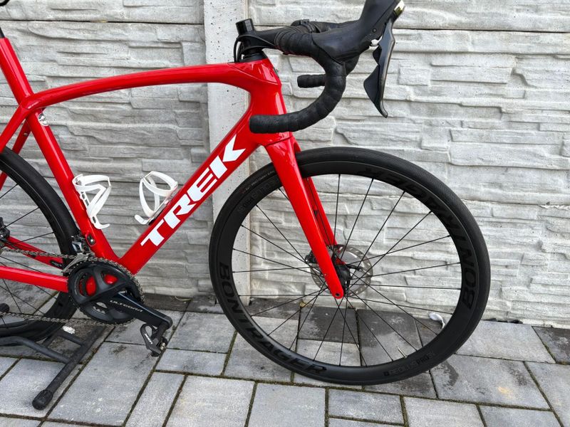 Trek Domane sl6 - karbonová kola bontrager 