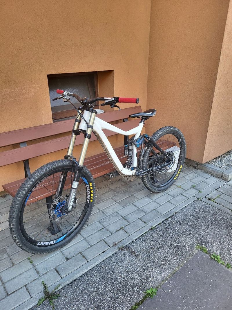Prodám Giant Glory 2014 – dobrý stav