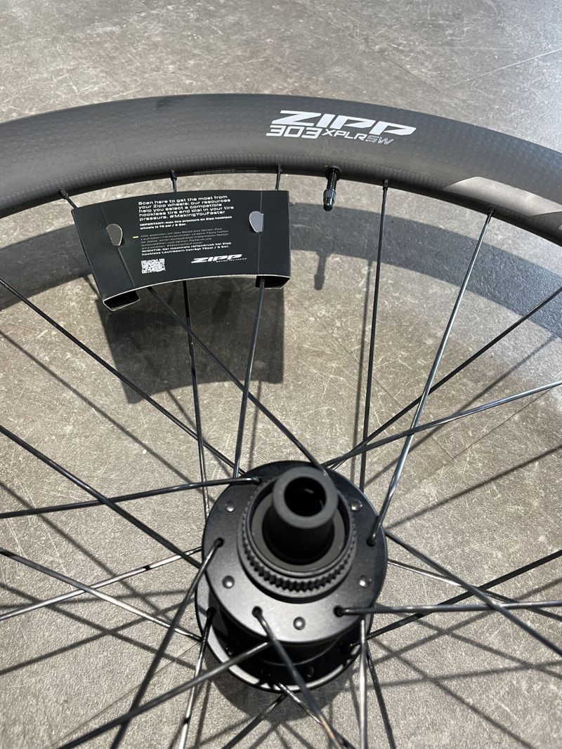 Zipp 303 XPLR SW - gravel zapletená kola NOVÁ, přední + zadní kolo, pro XD kazetu