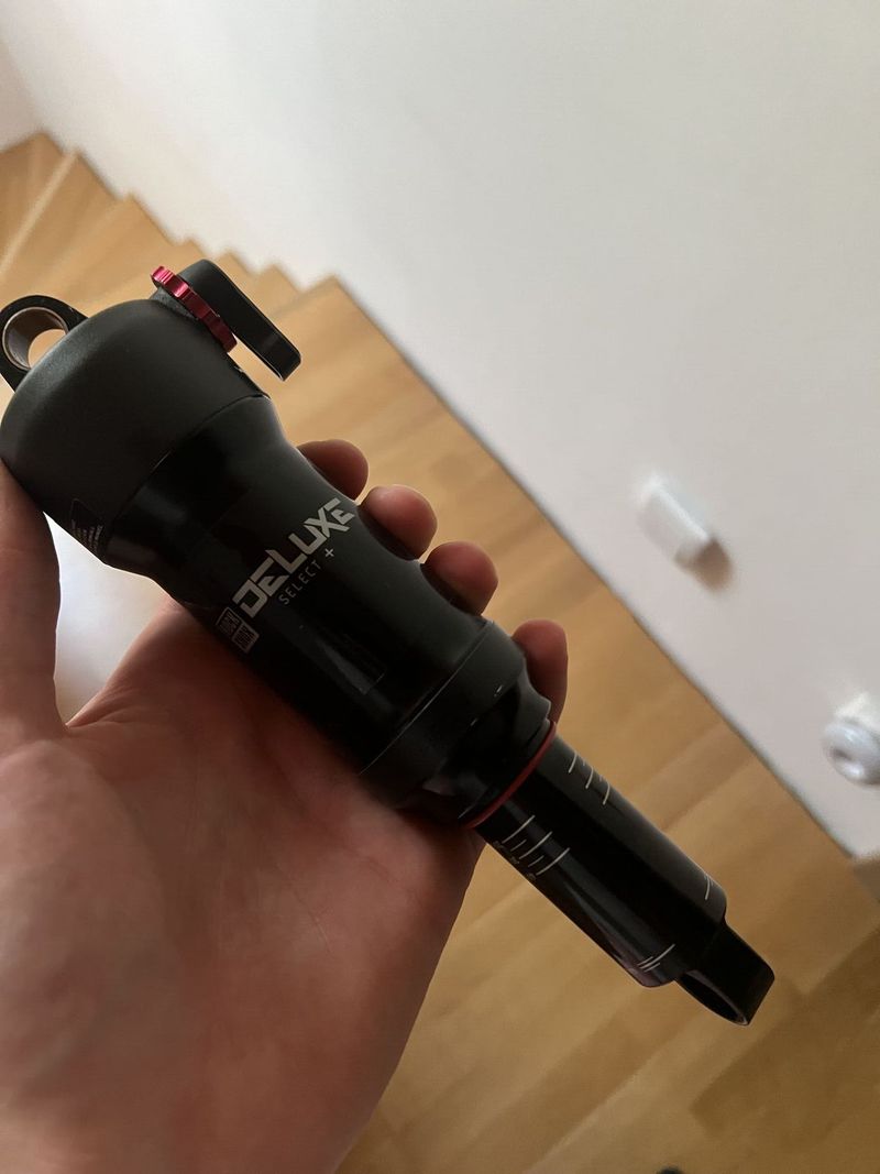 Prodám tlumič rock shox delux select +.