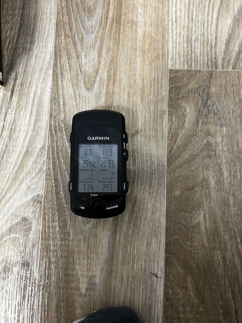 Garmin Edge 705 + 3x držáky na Garmin