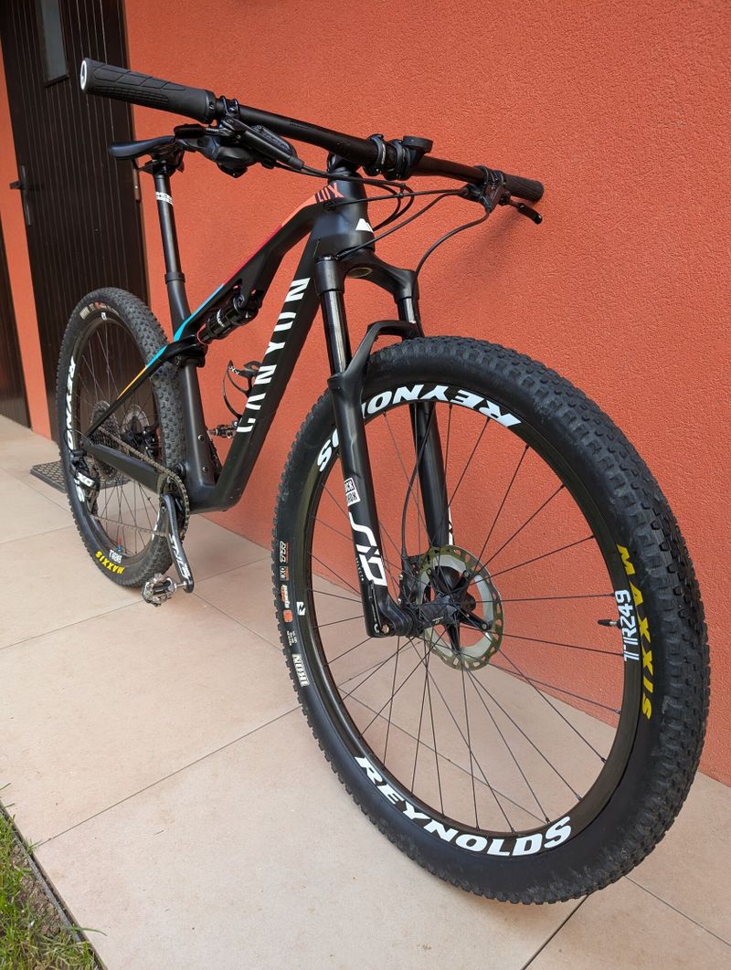 Canyon Lux CF SL 8.0 M
