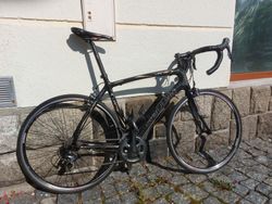 Prodám karbonové silniční kolo Kellys URC 7.93