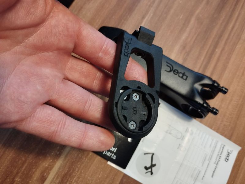 Představec Deda Superbox 120mm + originál držák Deda na computer