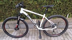 Ghost Kato 7.9 AL star white, kola 29", velikost L